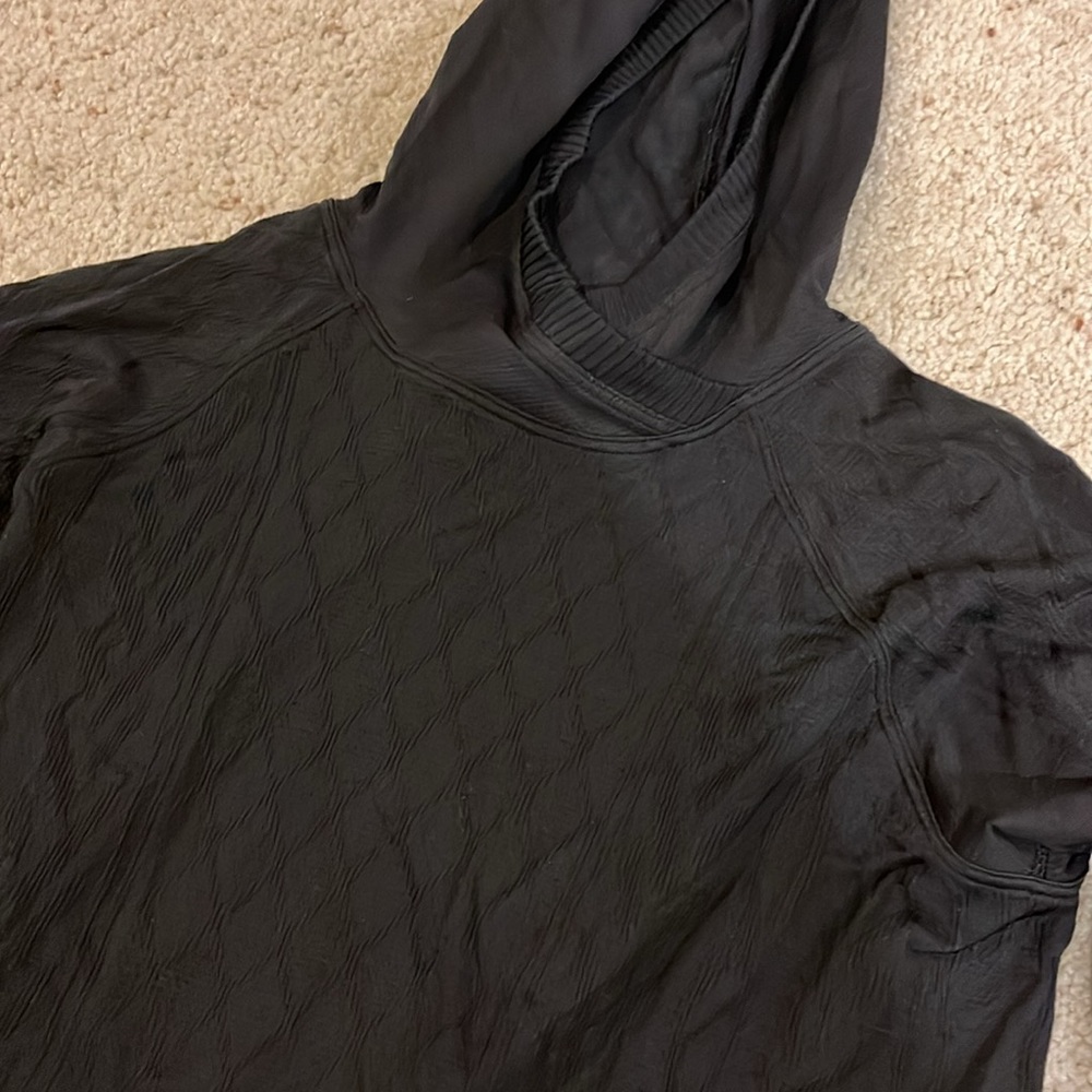 Black lulu lemon hooded shirt